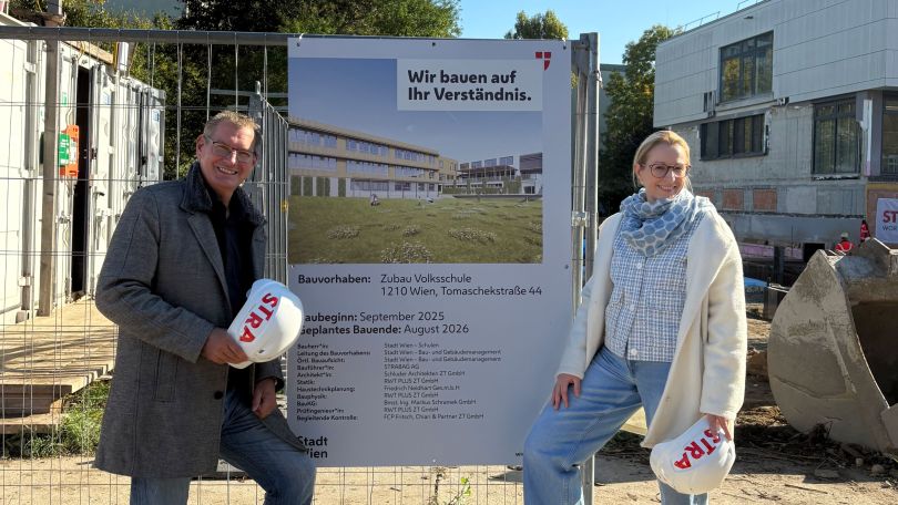 copyright: BV 21 Georg Papai und Andrea Trattnig stehen vor der Baustelle