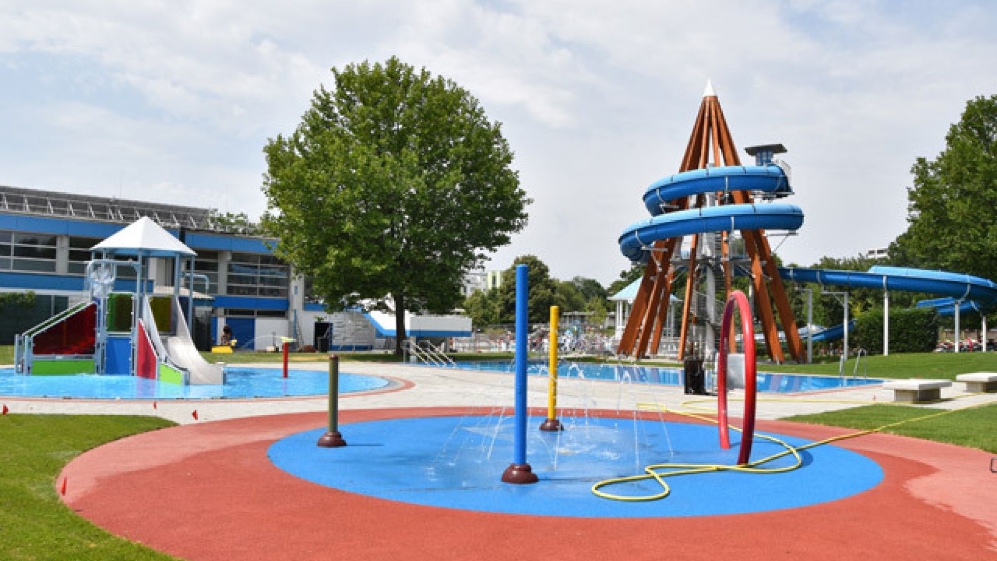 copyright: Stadt Wien/Horst Lassnig Wasserspielplatz mit Wasserfontänen