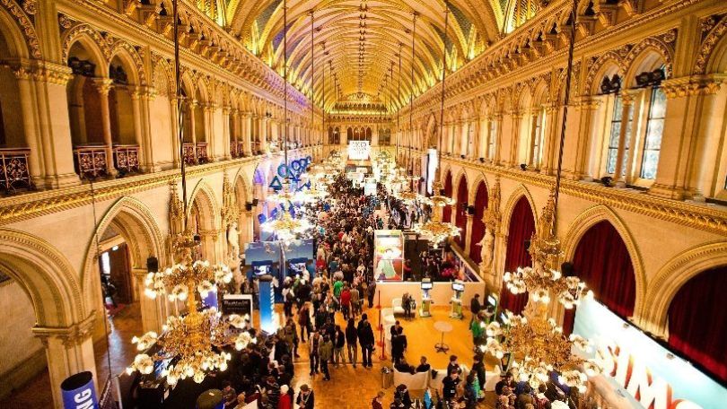 copyright: wienXtra / dawid michulec Veranstaltung mit vielen Menschen im Wiener Rathaus