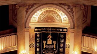 copyright: Wien Tourismus/János Kalmár Interior view of the City Temple