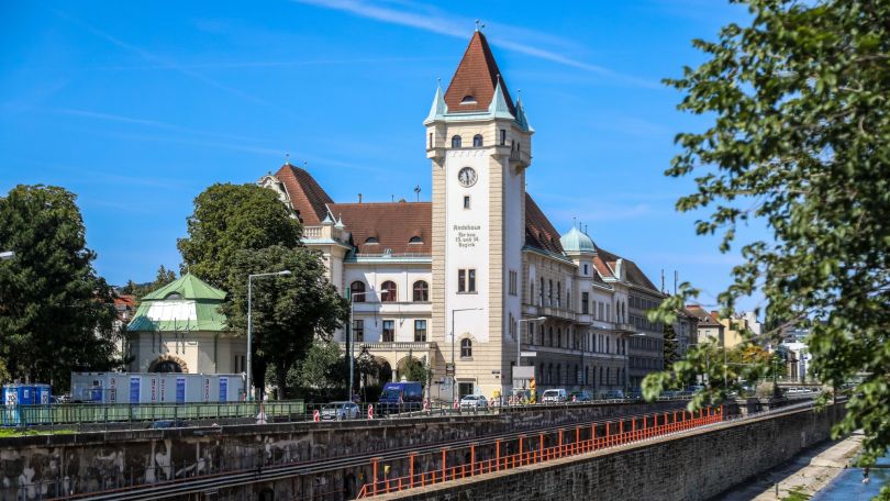 Amtshaus Hietzing am Hietzinger Kai 1-3