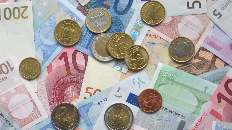 copyright: European Central Bank (ECB) Euro-Banknoten und Euro-Münzen