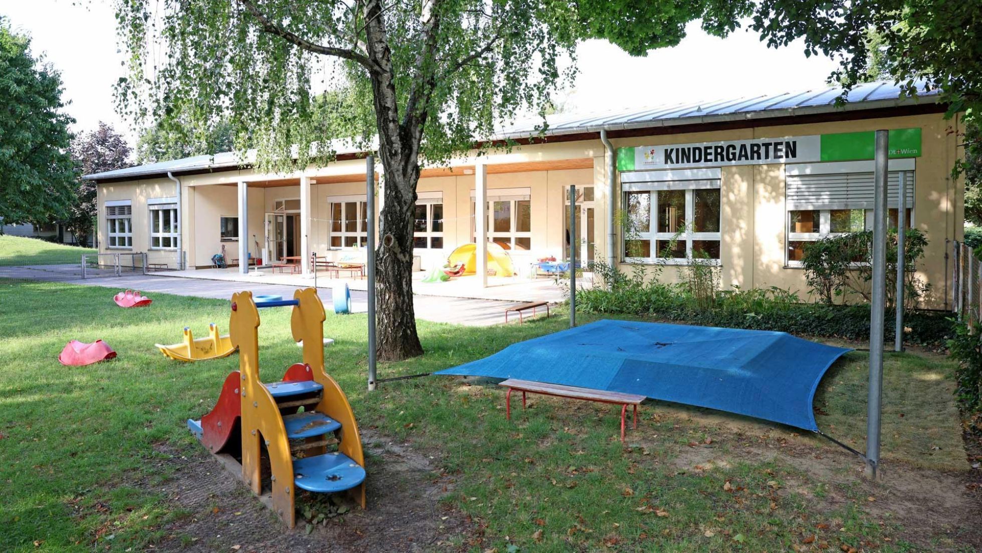 copyright: MA10/VOTAVA Außenbereich Kindergarten Aistgasse 38
