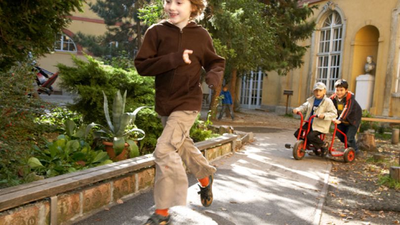 copyright: Bettina Gebhart Außenbereich Kindergarten Piaristengasse 43/Haus 2