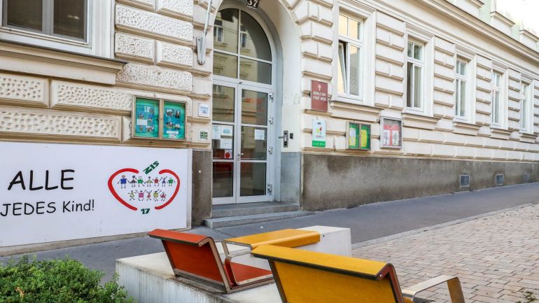 Gebäude Kindergarten 1170 Leopold-Ernst-Gasse 37