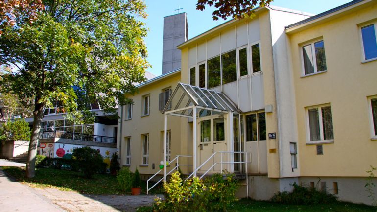 Außenansicht Gebäude St. Hemma 1130 Wattmanngasse 105