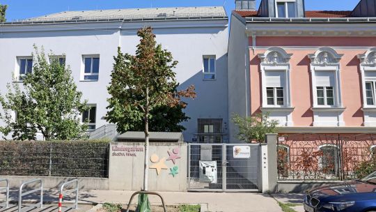 Gebäude Kindergarten 1210 Mengergasse 35