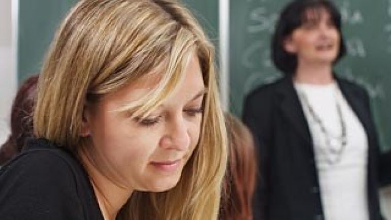 copyright: Dimko Frau in Klassenraum