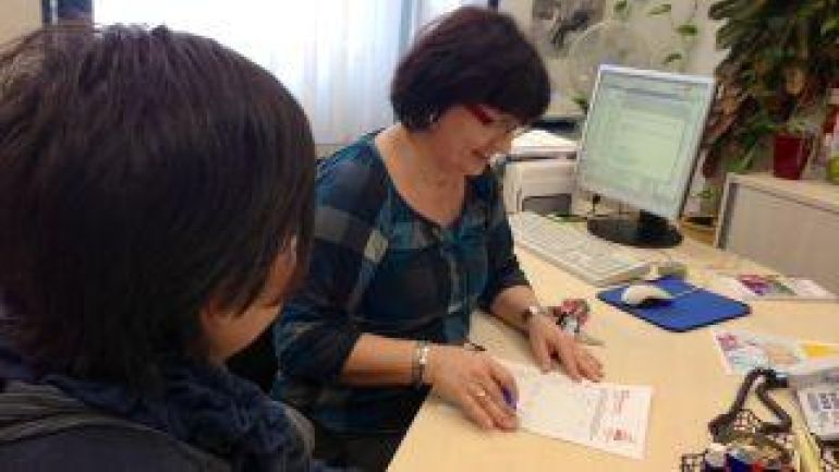 copyright: MA 15 Gespräch zwischen einer Sozialarbeiterin und einer Mutter