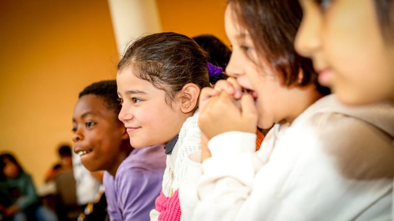 copyright: Stadt Wien/Christian Fürthner Kinder hören zu während vorgelesen wird