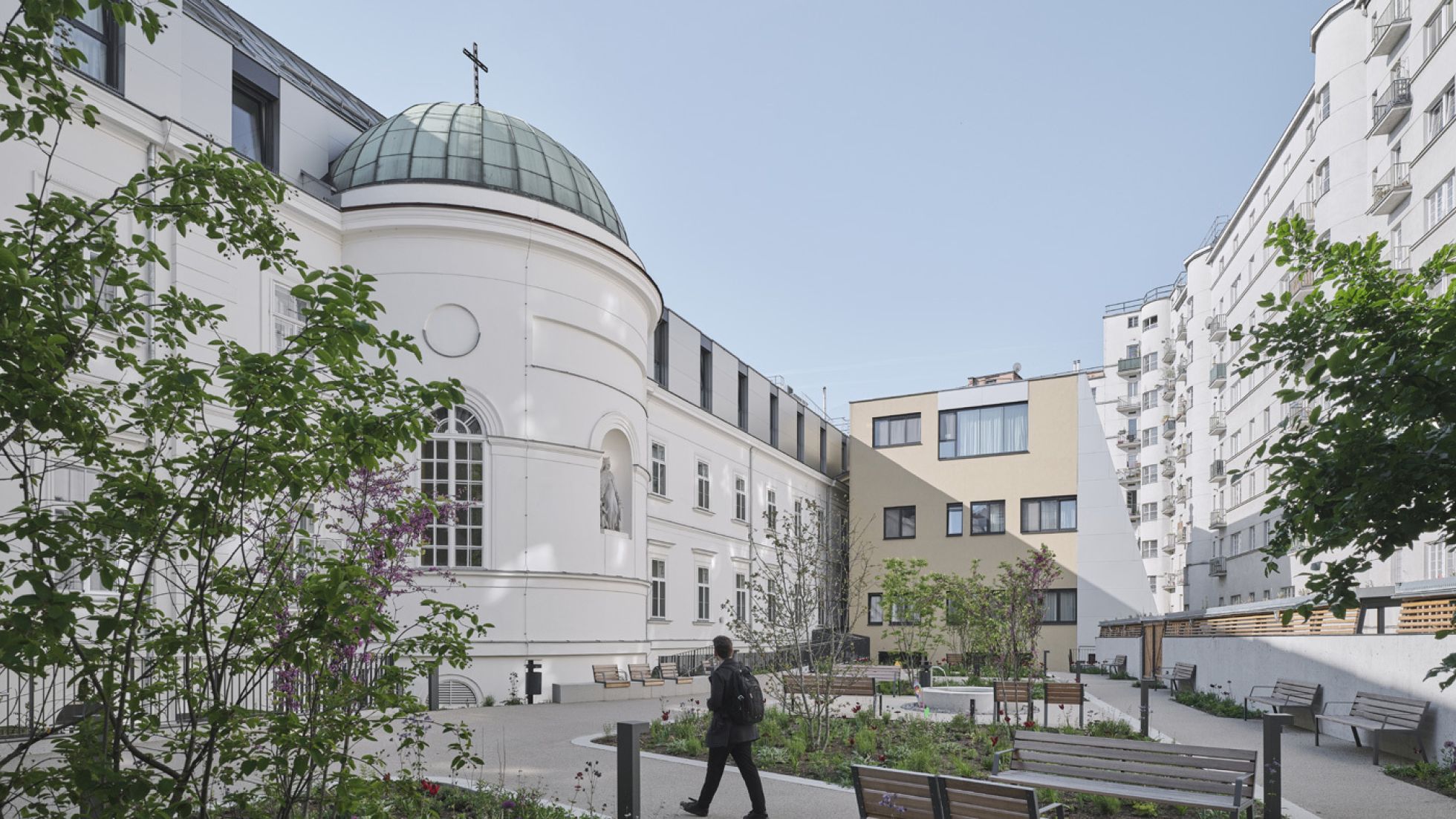 copyright: David Schreyer Altes Gebäude, Blick auf Innenhof