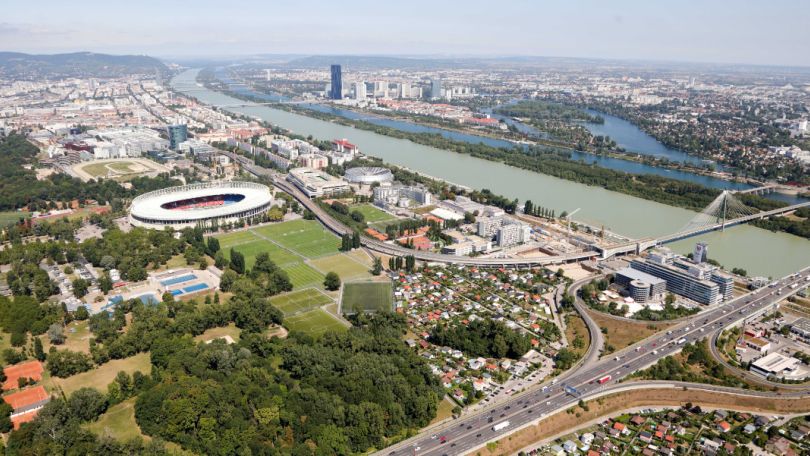 copyright: Stadt Wien/C. Fürthner Schrägluftbild entlang der Donau