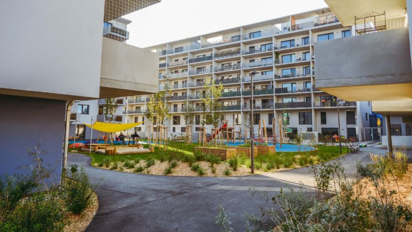 copyright: Daniel Dutkowski Wohngebäude mit Balkonen in den Hof