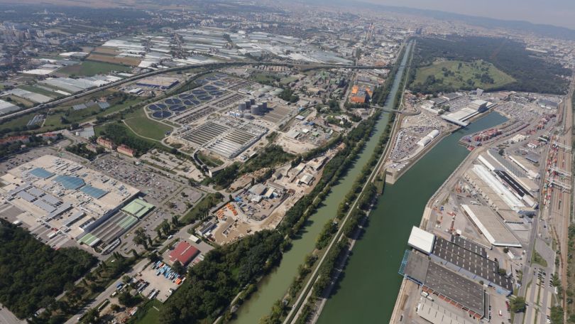 copyright: Vienna Business Districts Luftbild von Werksgebäuden