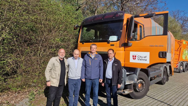 copyright: MA 27 Vasyl Khymynets (ukrainischer Botschafter), Evelyn Kölldorfer-Leitgeb (WIGEV), Bürgermeister Michael Ludwig, Bernhard Bouzek (MA 27)