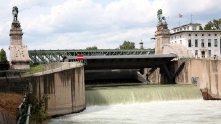 copyright: MA 29 - Kurt Wurscher Schemerlbrücke mit Wehr- und Schleusenanlage