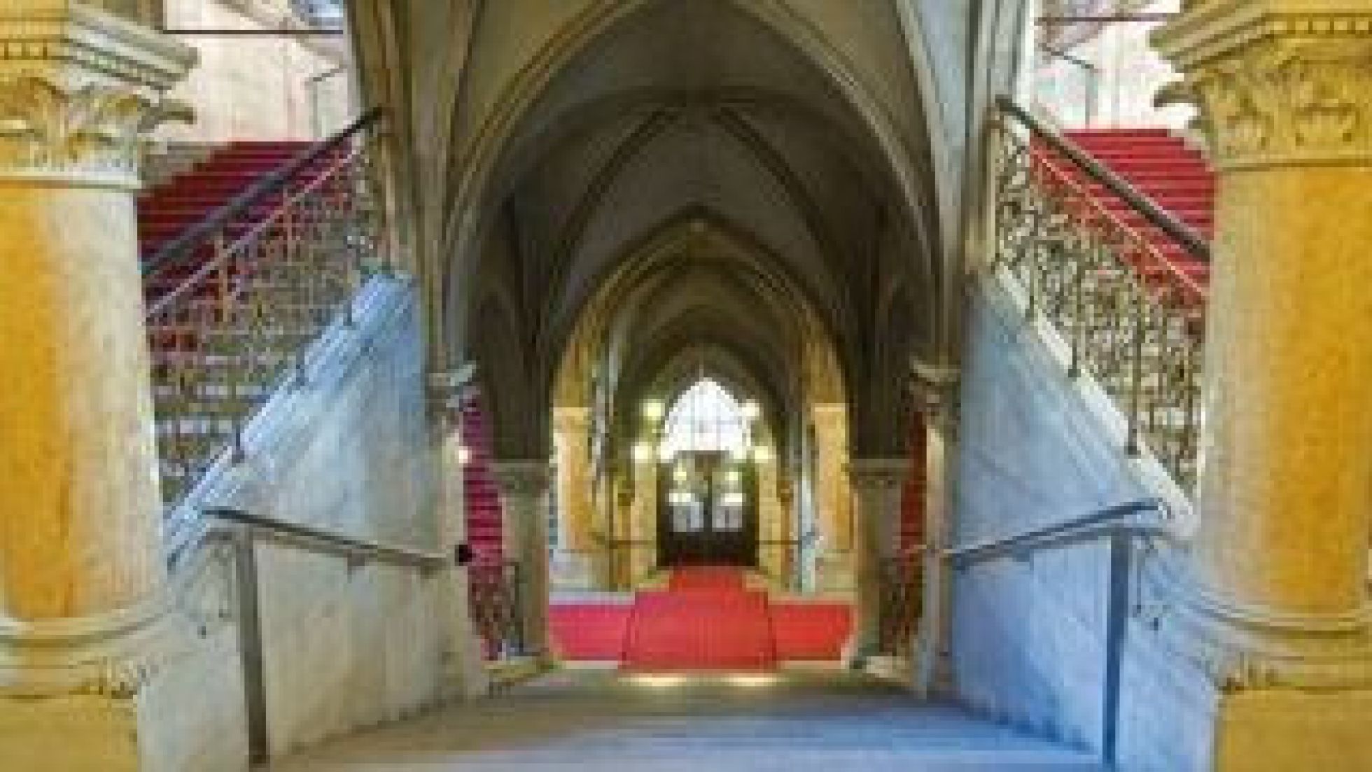 copyright: media wien Feststiege im Rathaus