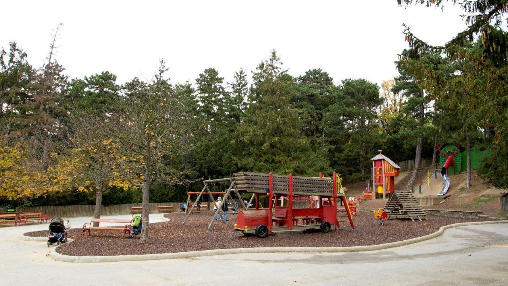 copyright: Wiener Stadtgärten/Felicitas Matern Spielplatz mit Spielgeräten