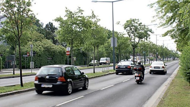 copyright: AUVA Bereich Altmannsdorfer Straße auf Höhe Baumgartner-Straße - Rossakgasse
