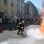 copyright: Stadt Wien/Feuerwehr Mitglied der Feuerwehr löscht Brand
