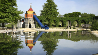 .Wiener Wasserspielplatz Wasserturm.