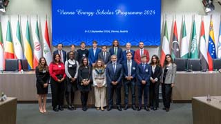 The participants of the Vienna Energy Scholar Programme with OPEC Secretary General Haitham Al-Ghais.